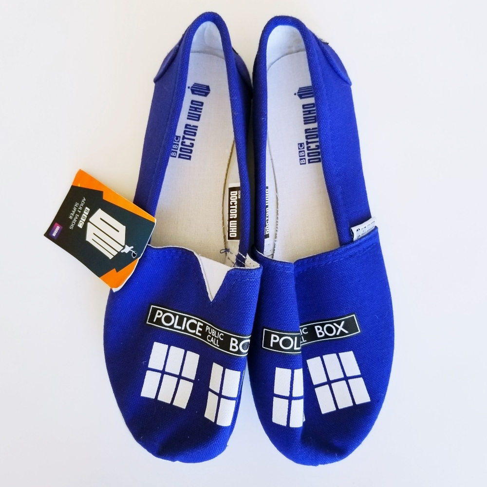 NWT Doctor Who Tardis Slippers